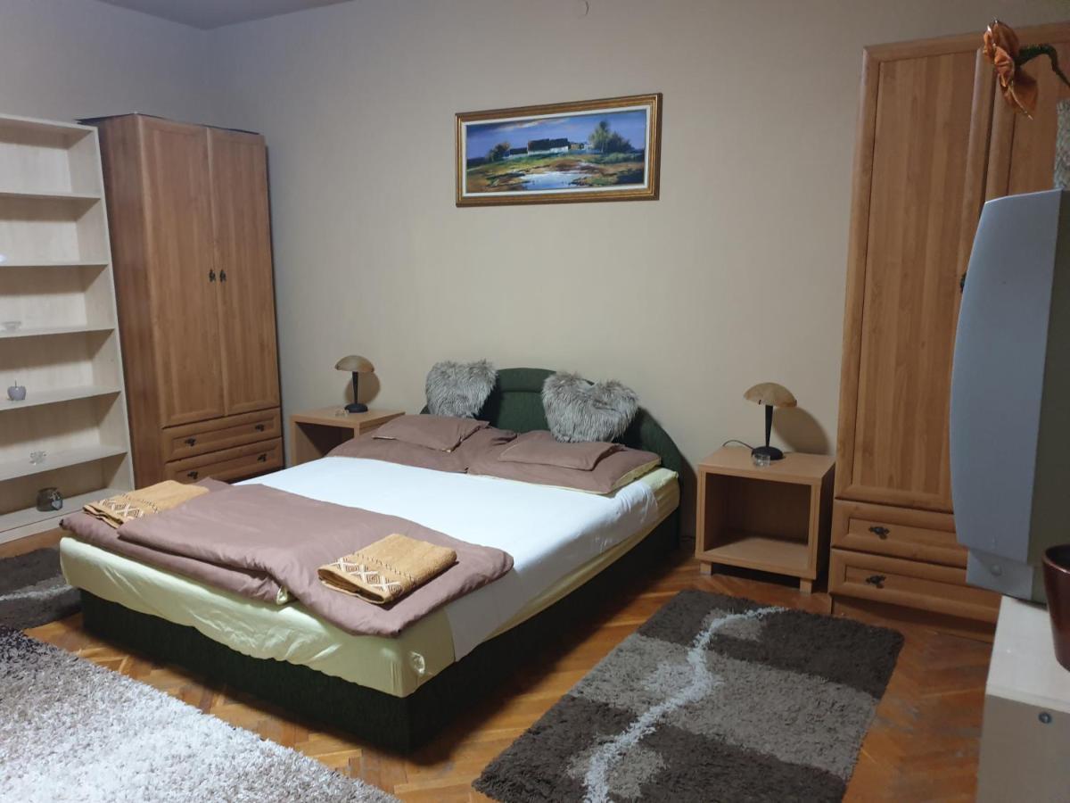 Izisz Debrecen Dış mekan fotoğraf